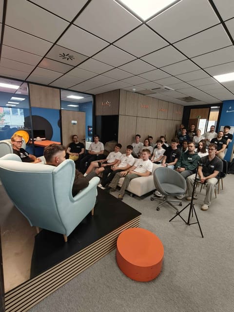 Fotka 6 z hackathonu 2026