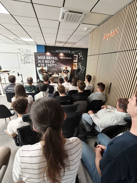 Fotka 7 z hackathonu 2026